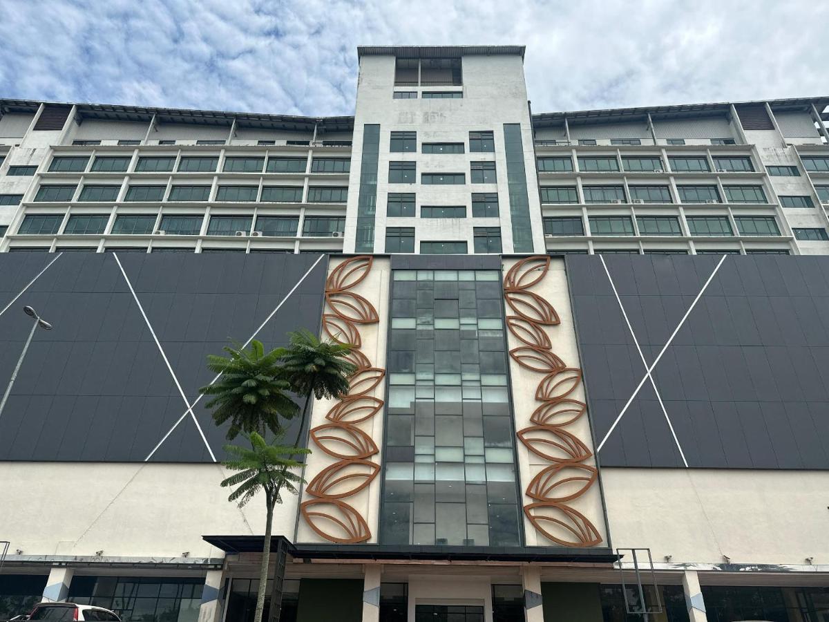 Summer Suites Apartment-The Summer Shopping Mall Kota Samarahan 외부 사진