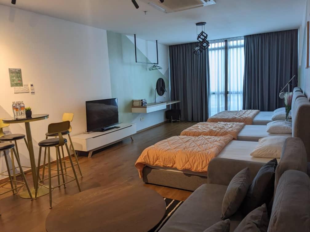 Summer Suites Apartment-The Summer Shopping Mall Kota Samarahan 외부 사진